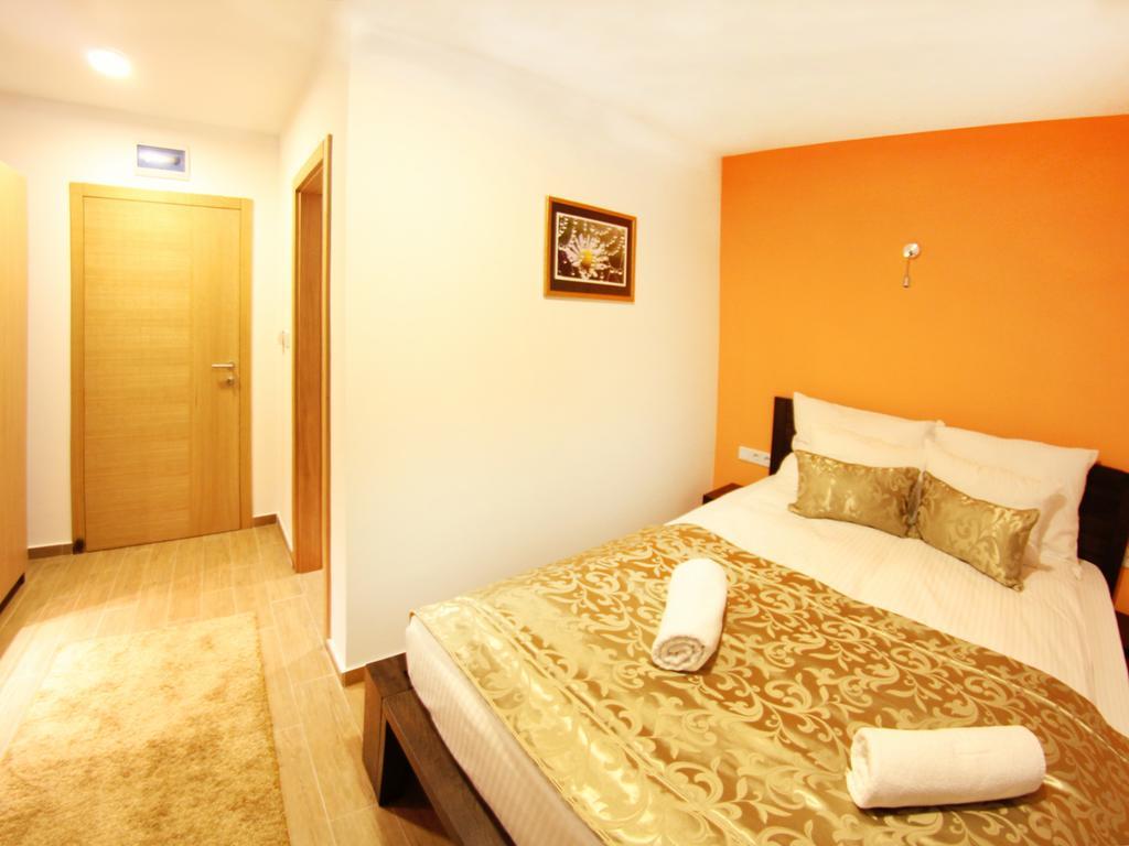 Hotel Dubai Plandiste Екстериор снимка